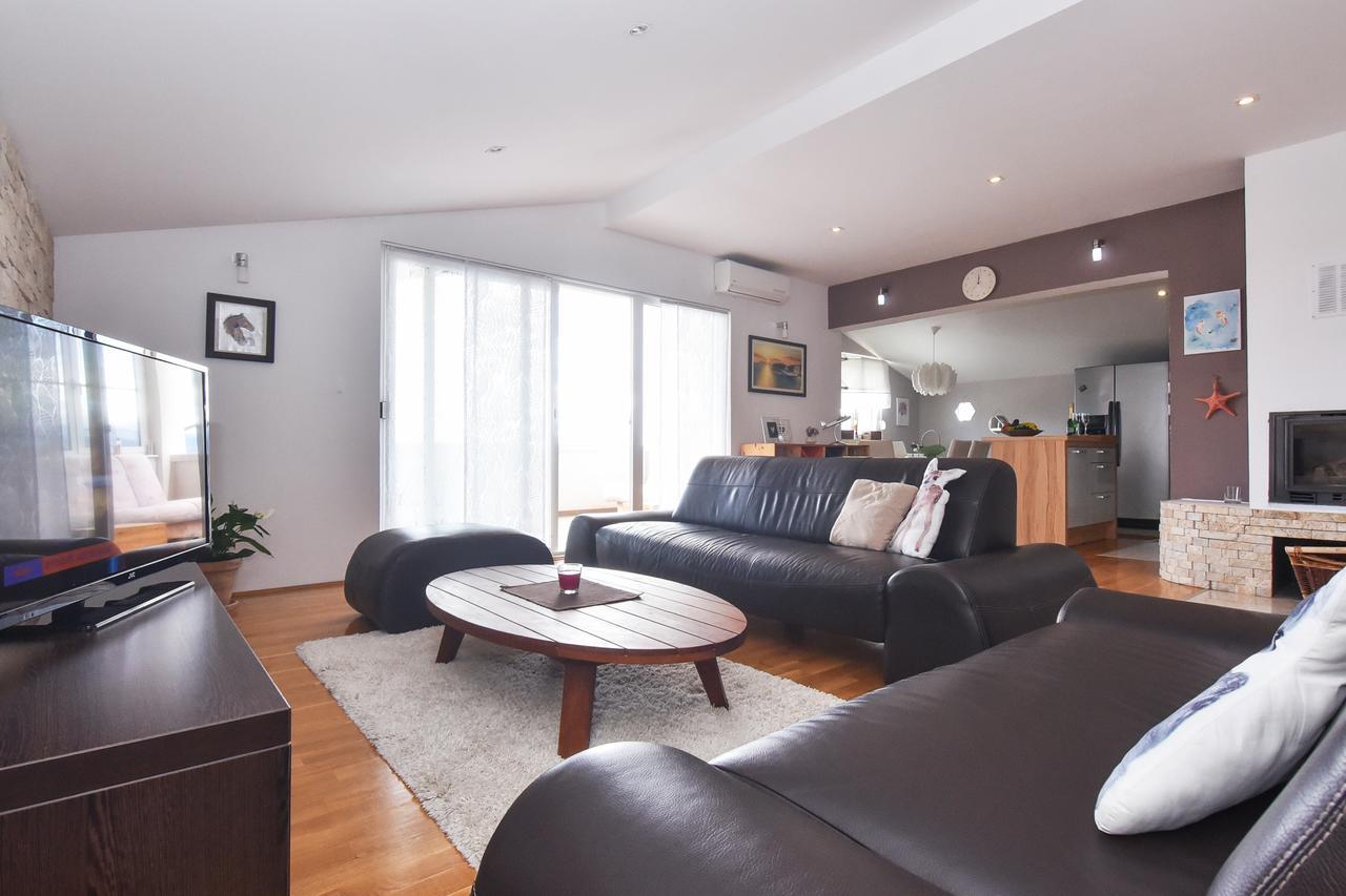 גורני קרין Apartment Larisa מראה חיצוני תמונה