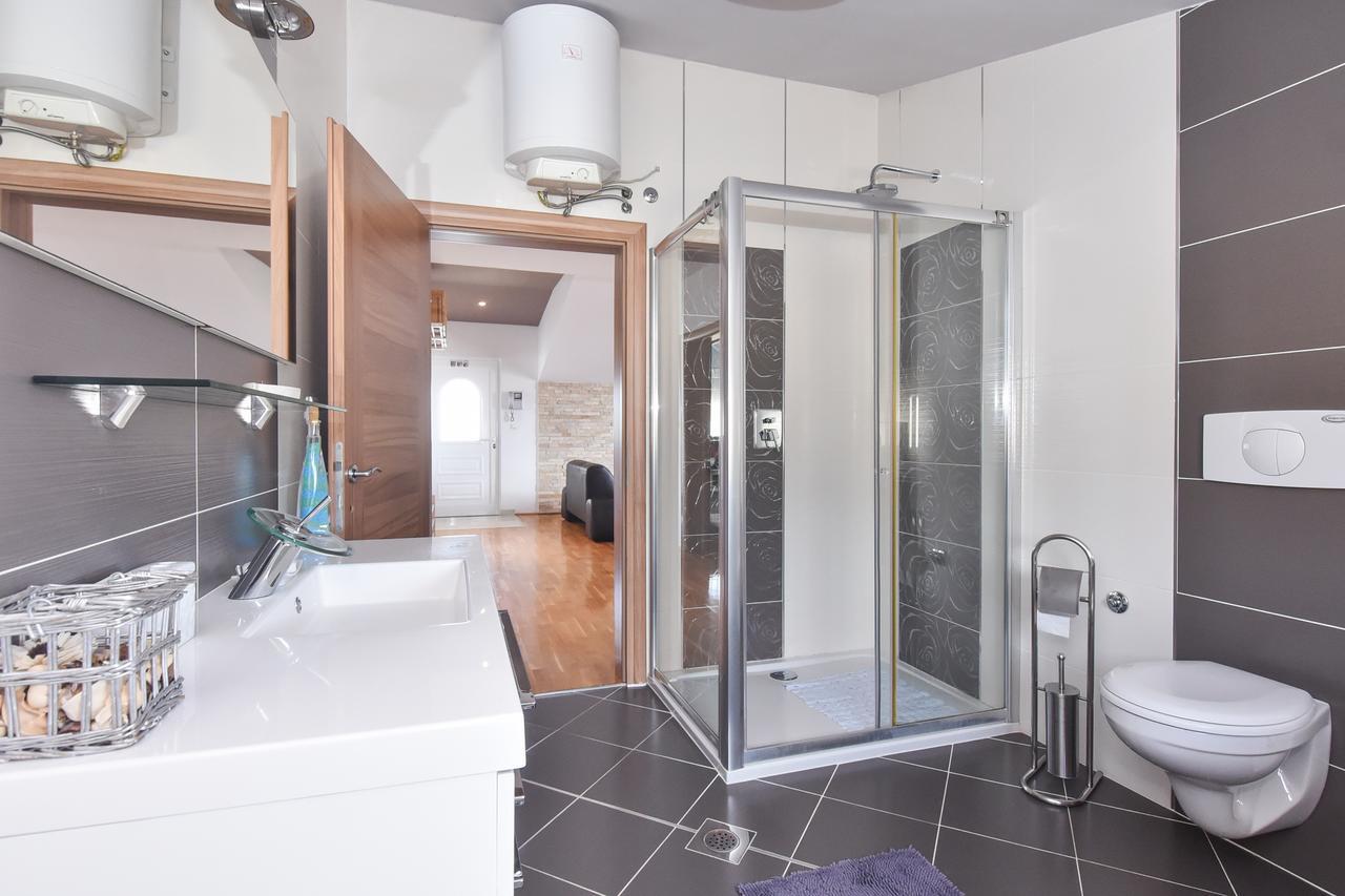 גורני קרין Apartment Larisa מראה חיצוני תמונה