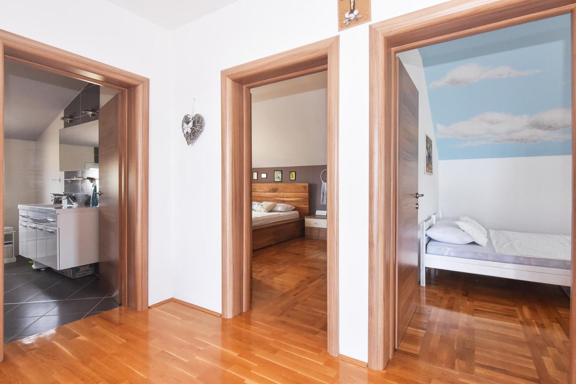 גורני קרין Apartment Larisa מראה חיצוני תמונה