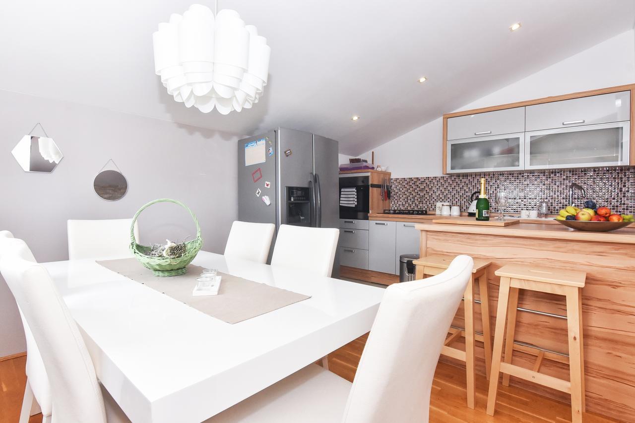 גורני קרין Apartment Larisa מראה חיצוני תמונה