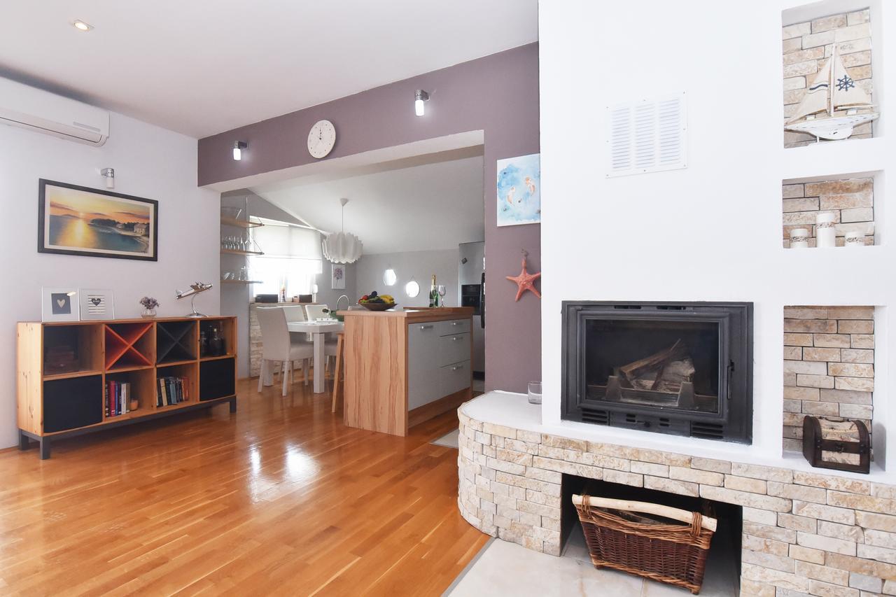 גורני קרין Apartment Larisa מראה חיצוני תמונה