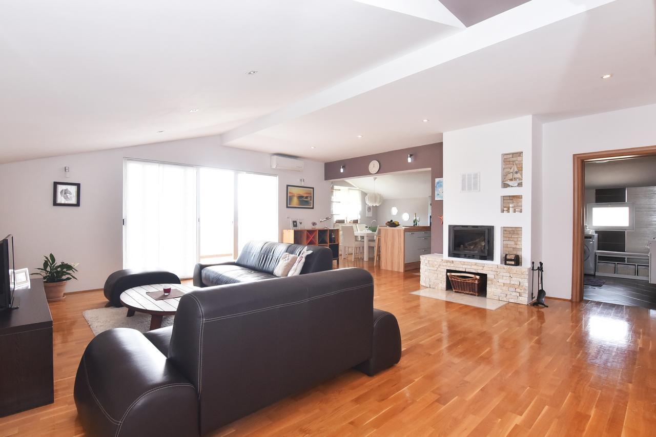גורני קרין Apartment Larisa מראה חיצוני תמונה